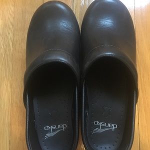 Black Dansko brand new never worn